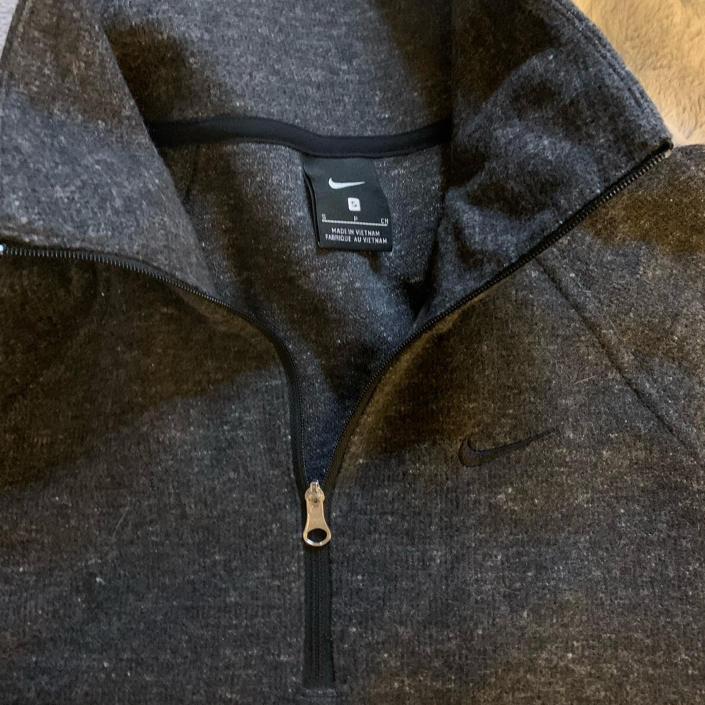 NWOT Nike quarter zip sweater